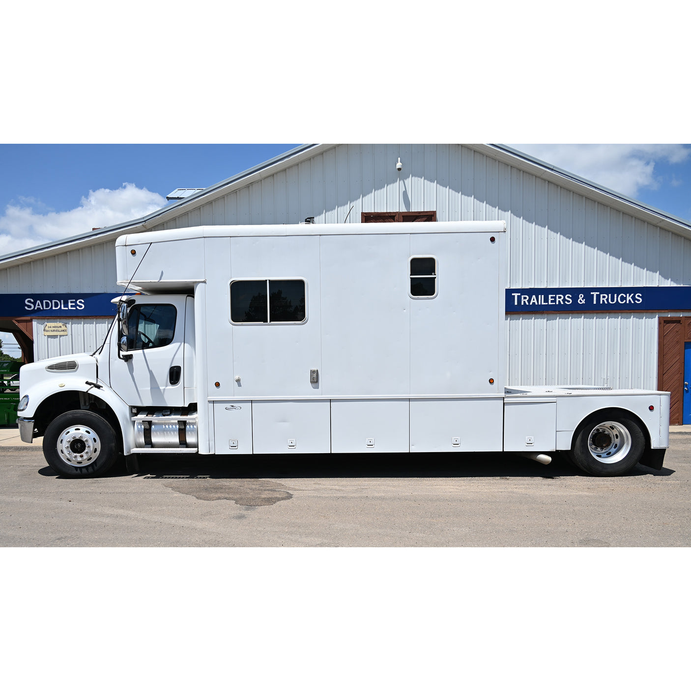 2005 Freightliner M2 Step Deck with 13' LQ and 7'6" Bed