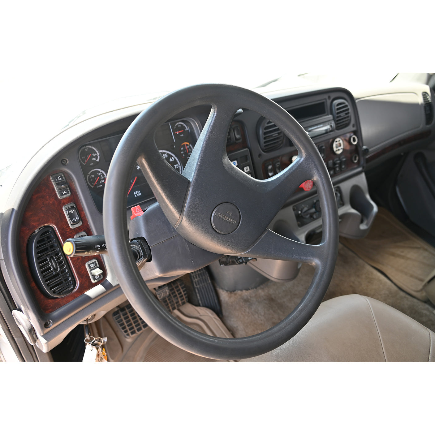 2005 Freightliner M2 Step Deck with 13' LQ and 7'6" Bed