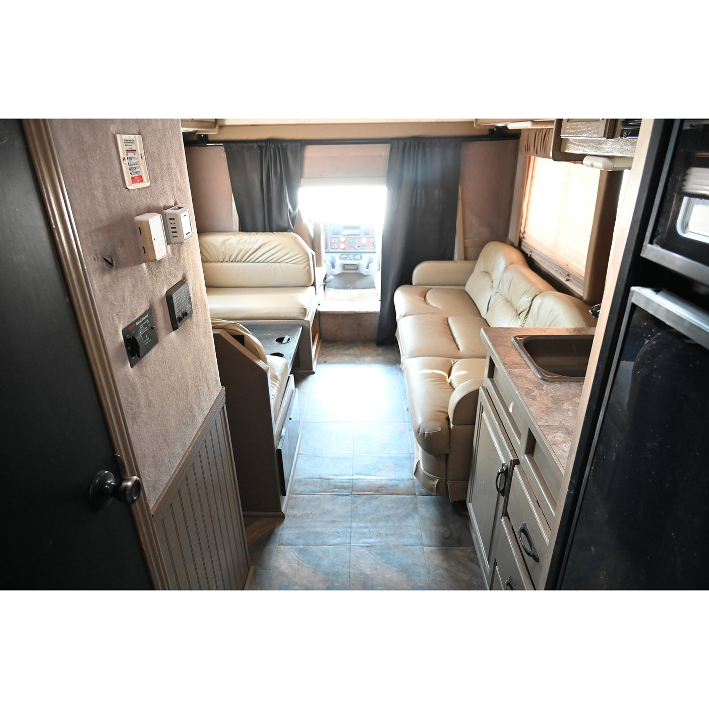 2005 Freightliner M2 Step Deck with 13' LQ and 7'6" Bed