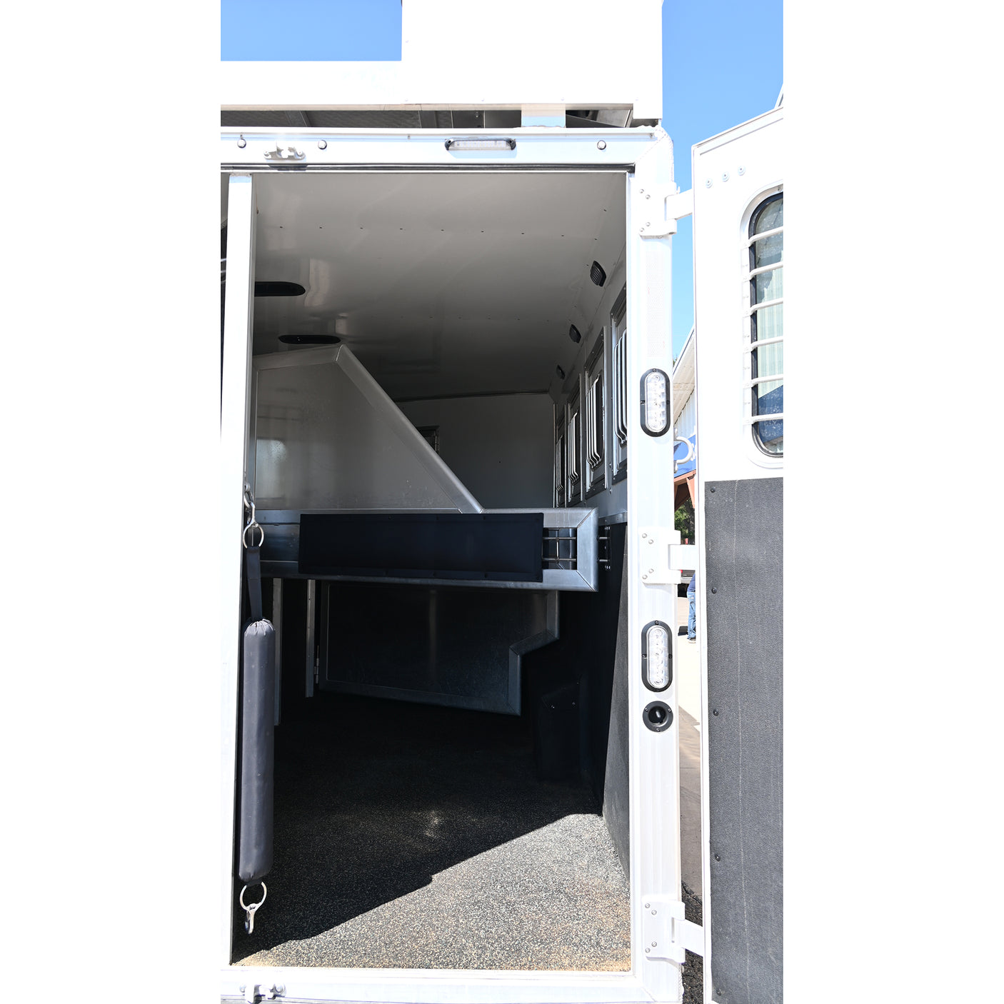2025 Lakota Charger 4 Horse 11' Living Quarter Model C8411RKSL