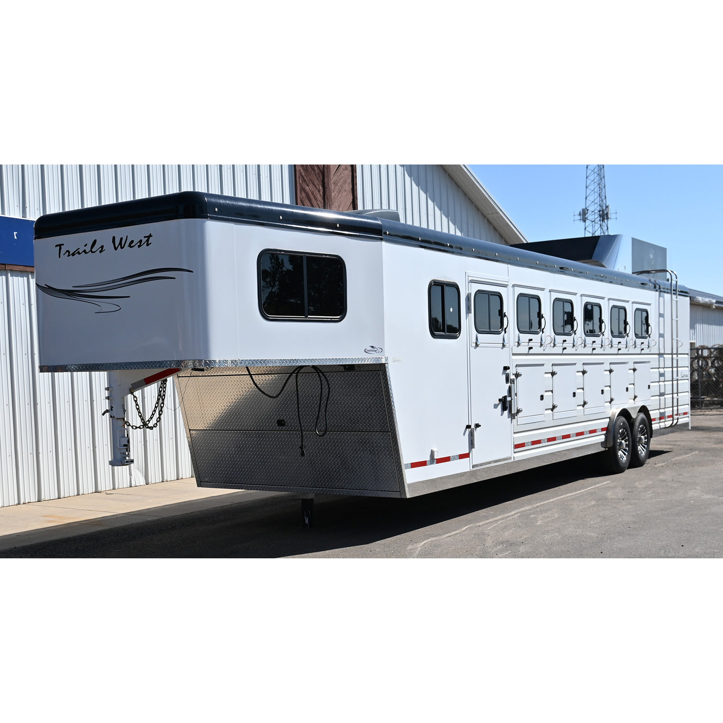 2024 Trails West Sierra 6 Horse Trainer's Trailer