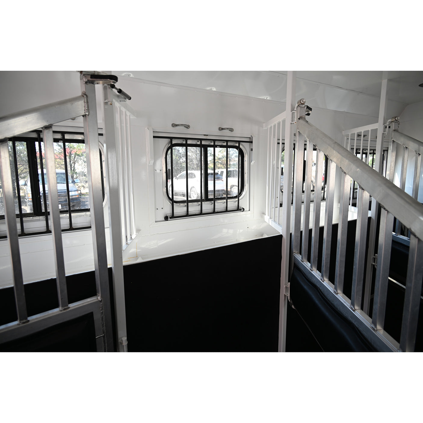 2024 Trails West Sierra 6 Horse Trainer's Trailer