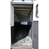 2007 Sundowner Sunlite 727 3 Horse 9' Living Quarter Trailer