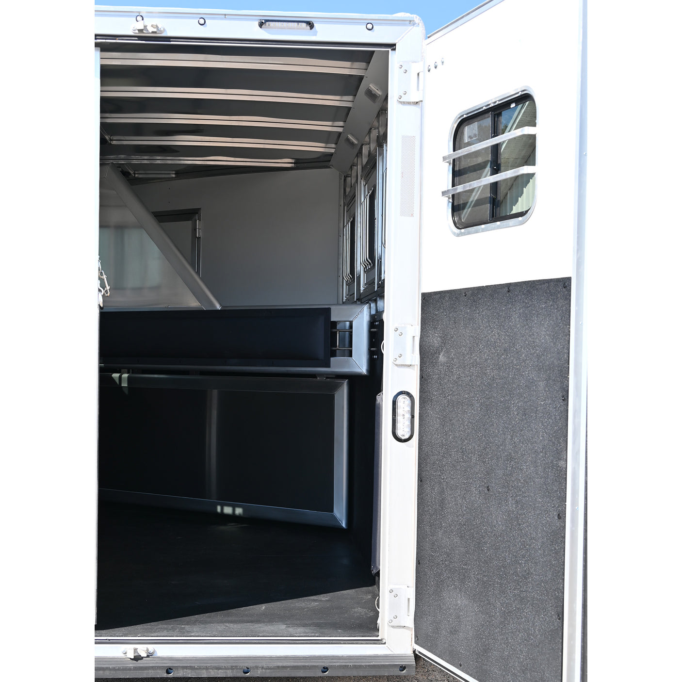 2026 Lakota Colt 3 Horse Trailer with 9' Living Quarter