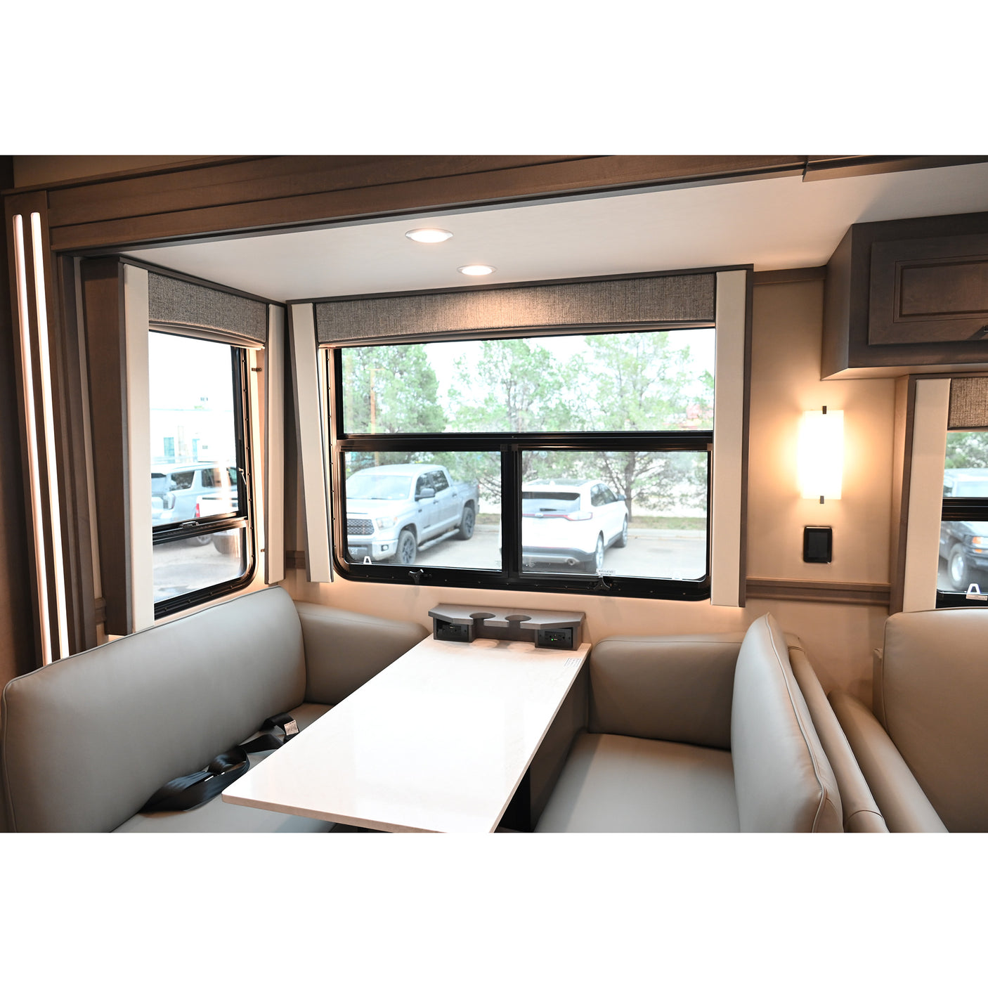 SOLD! 2026 Renegade XL 45' Super C X45BBC Bunk House Model, Freightliner Cascadia 600HP