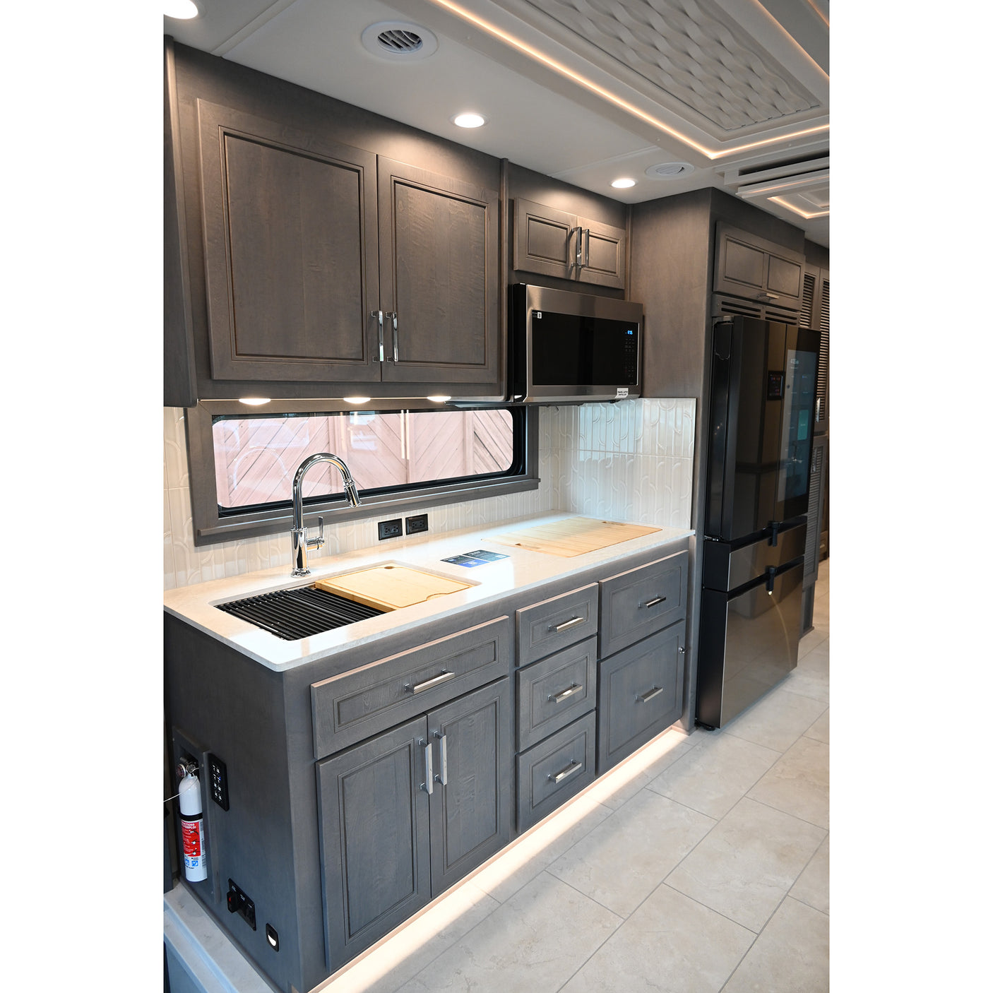 SOLD! 2026 Renegade XL 45' Super C X45BBC Bunk House Model, Freightliner Cascadia 600HP