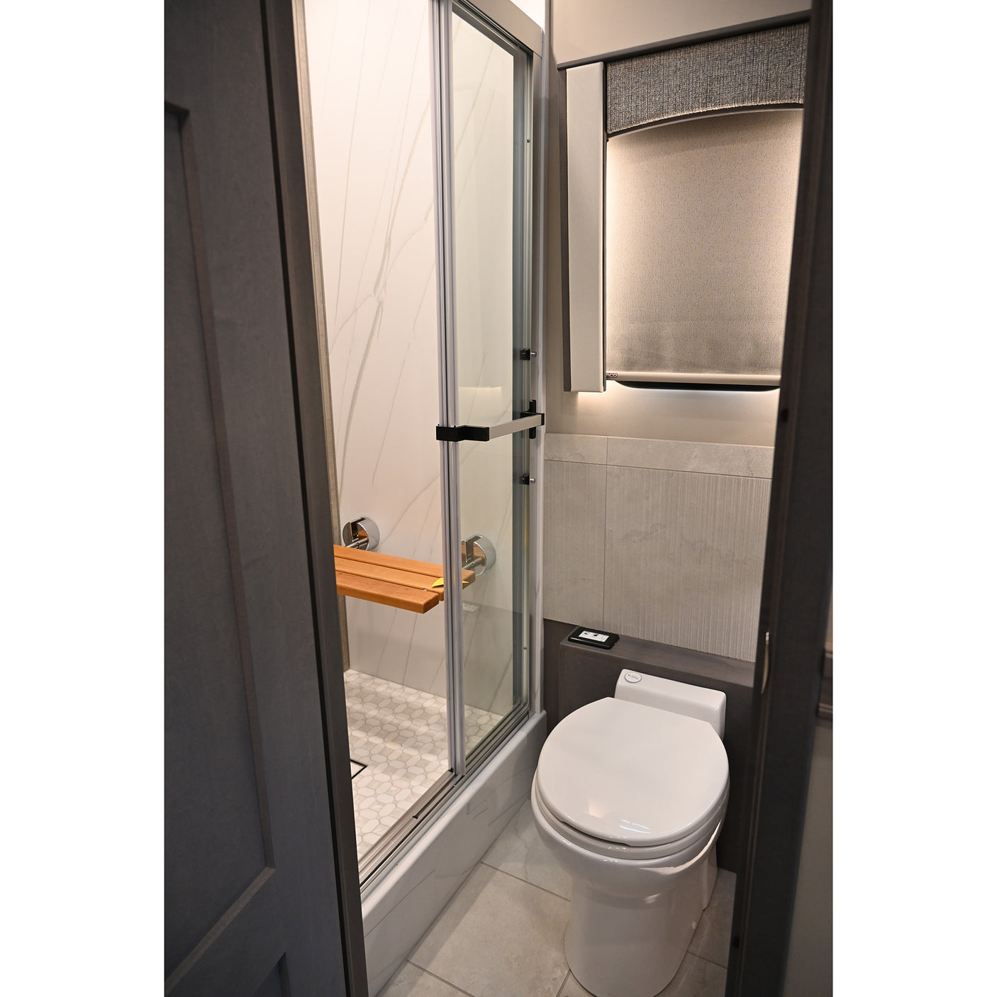 SOLD! 2026 Renegade XL 45' Super C X45BBC Bunk House Model, Freightliner Cascadia 600HP