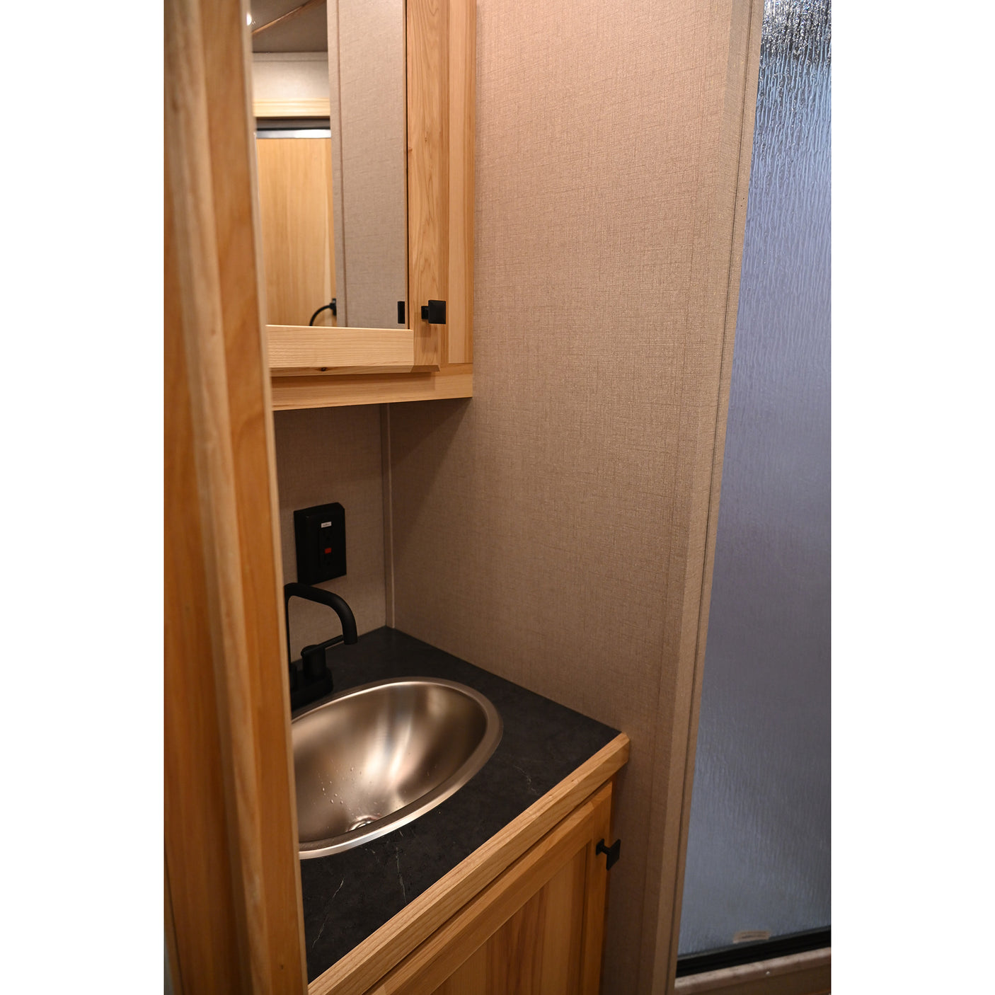 2026 Lakota 2 Horse Trailer Colt 7' Living Quarter 6'9" Wide, Model C027