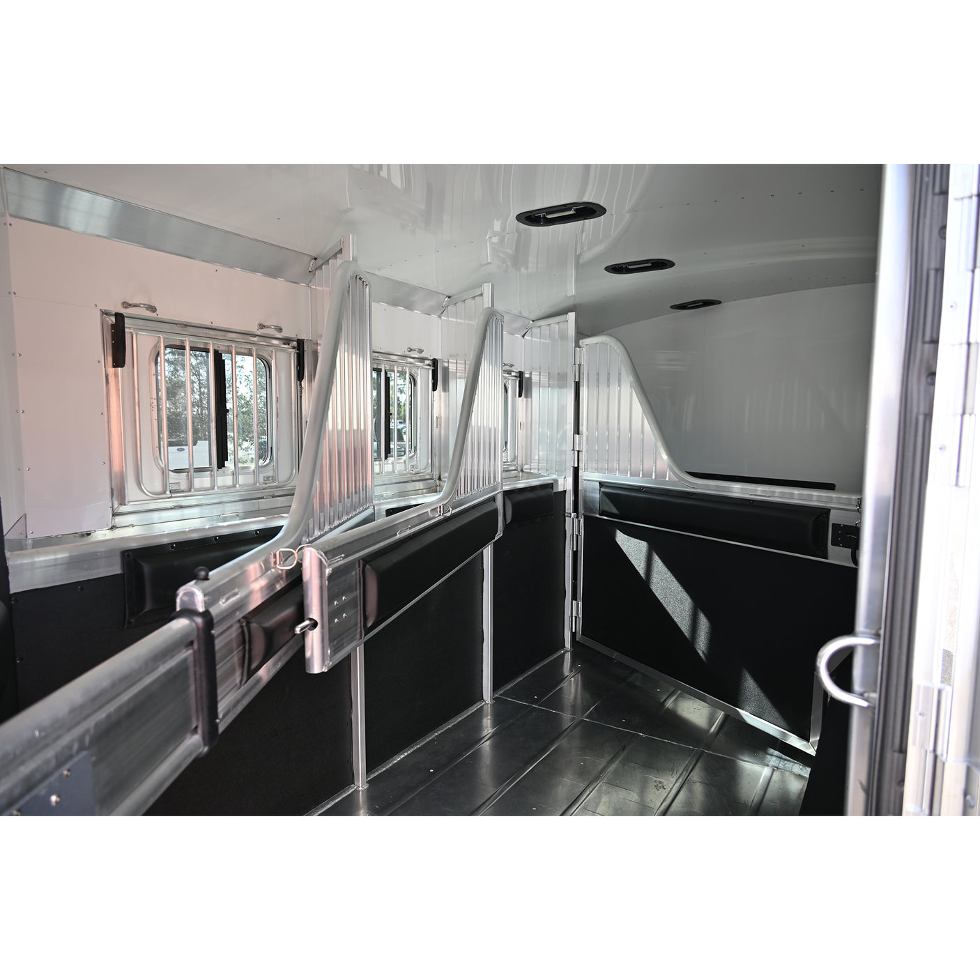 2026 4 Star 4 Horse Bumper Side Load Pull Loaded Horse Trailer