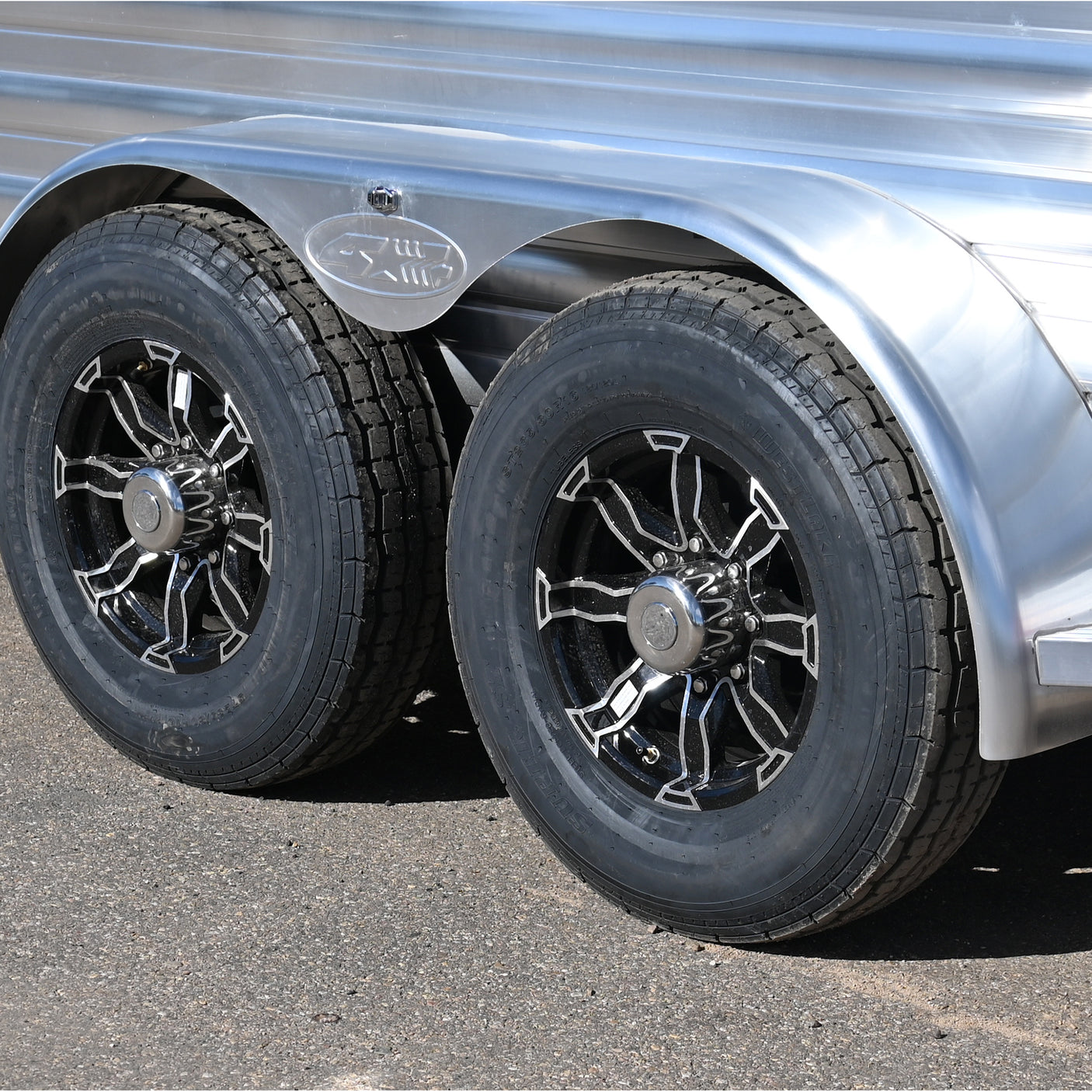 SALE PENDING! 2026 4 Star 3 Horse Trailer 6'10" Wide x 18' Long
