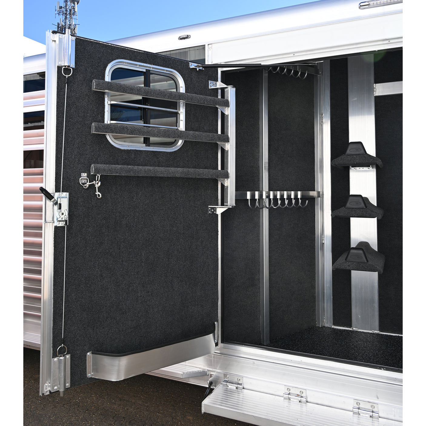 2026 4 Star 24' Deluxe Stock Combo with Cowboy Tack w/ CoolFloor