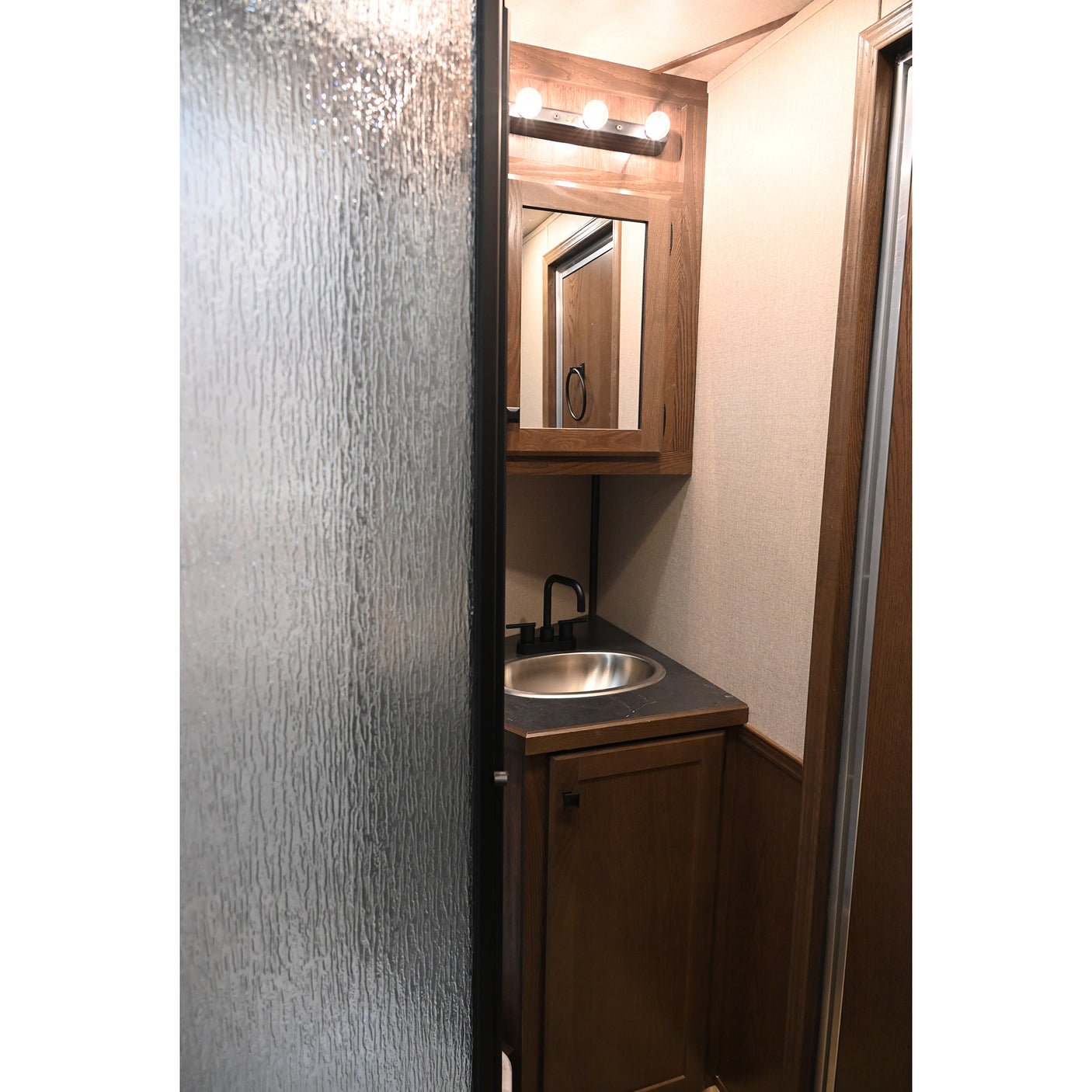 2026 Lakota Colt 3 Horse 9' Living Quarter 8' Wide Horse Trailer