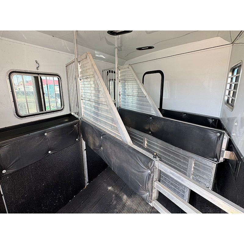 2017 Hoosier 3 Horse 12' Living Quarter