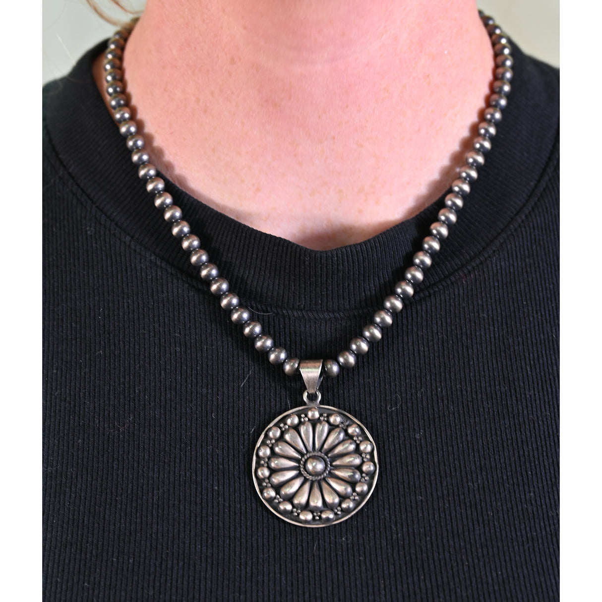 The Kinsley Round Pendant