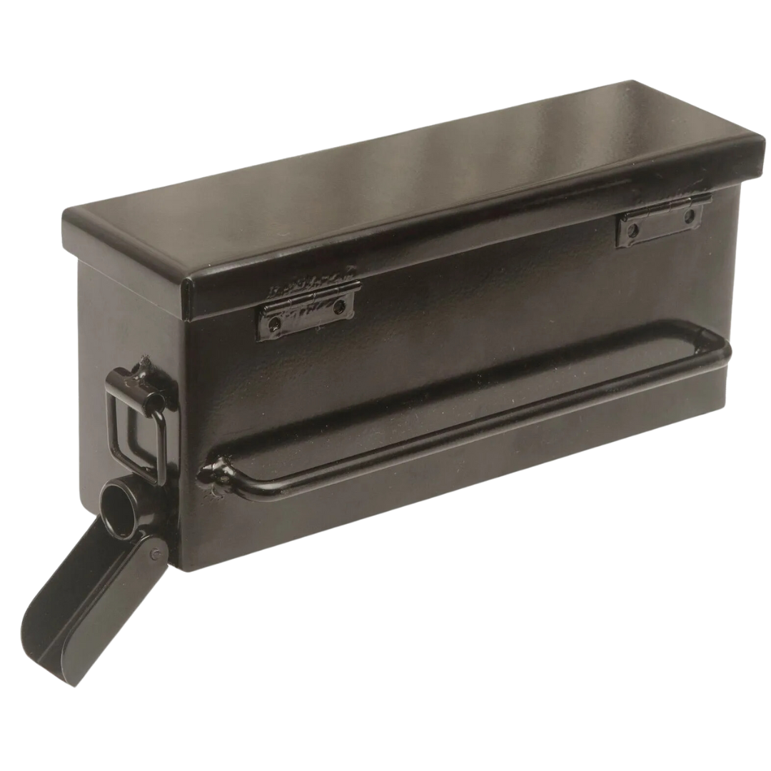 Little Buster Cake Feeder