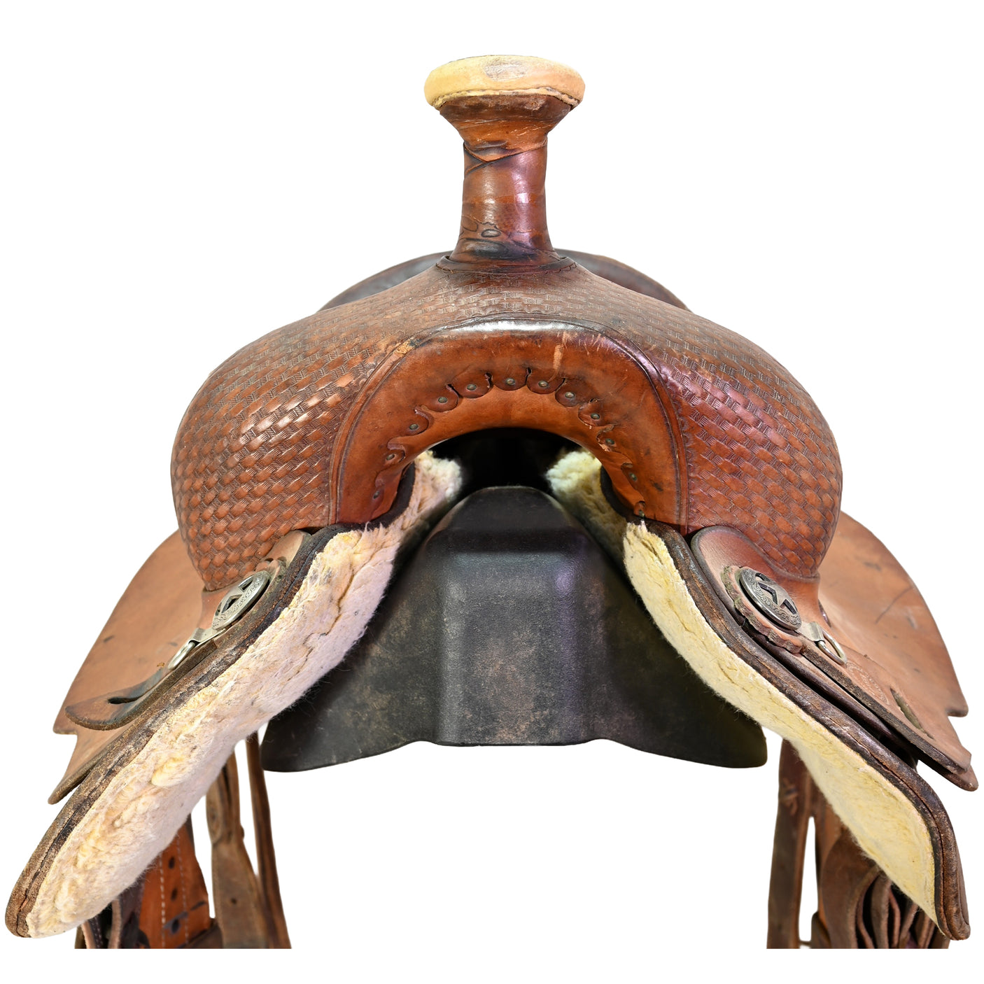 Used 15.5" Sanchez Team Roping Saddle
