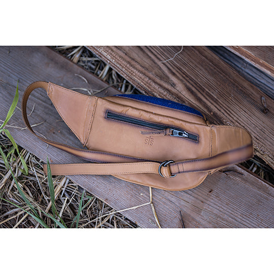 STS Ranchwear Mojave Sky Duffel Multi/Blue Aztec One Size 並行輸入品 Mojave Sky Duffle \u2013 Katie B