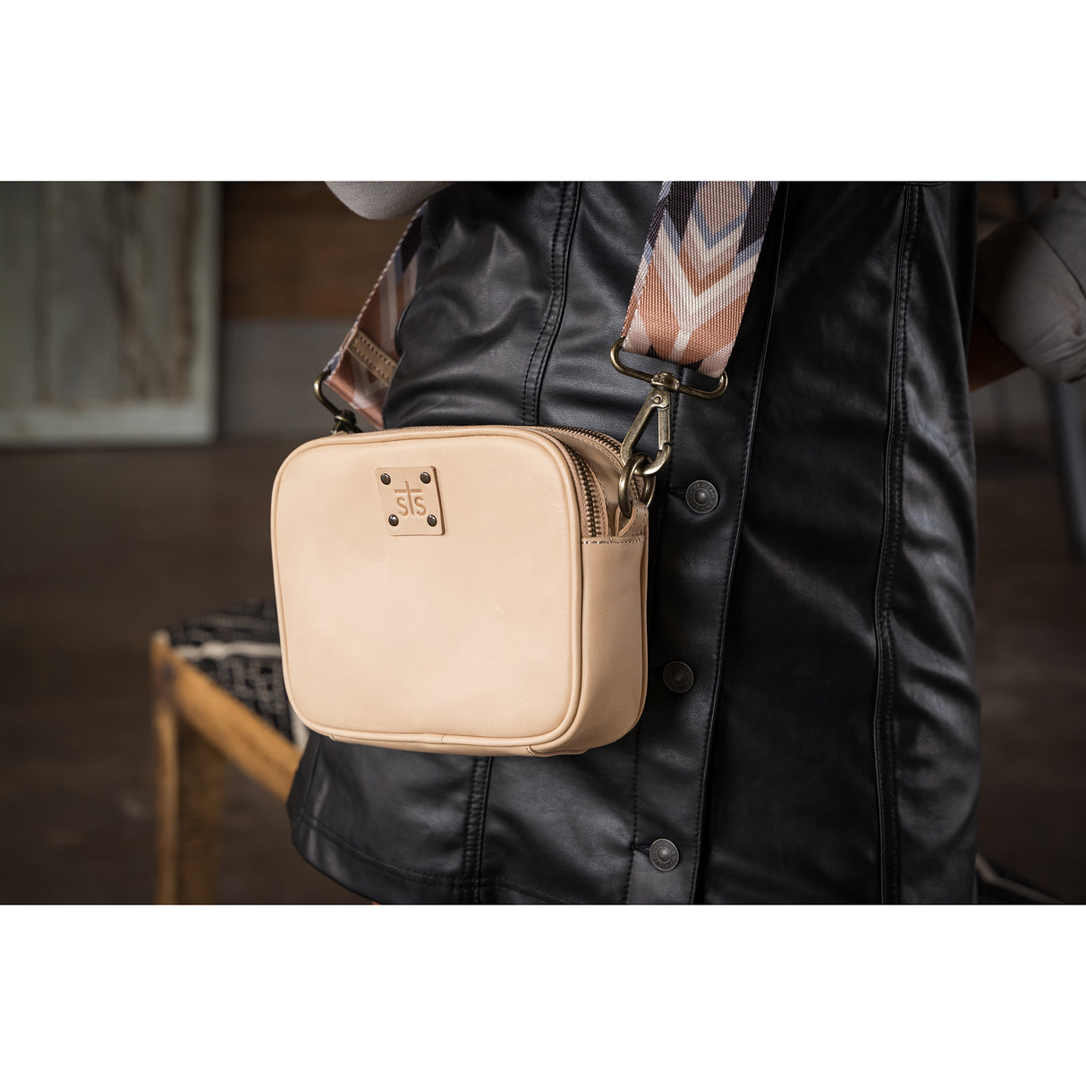 STS Ranchwear Buckskin Basic Bliss Lucy Crossbody Purse