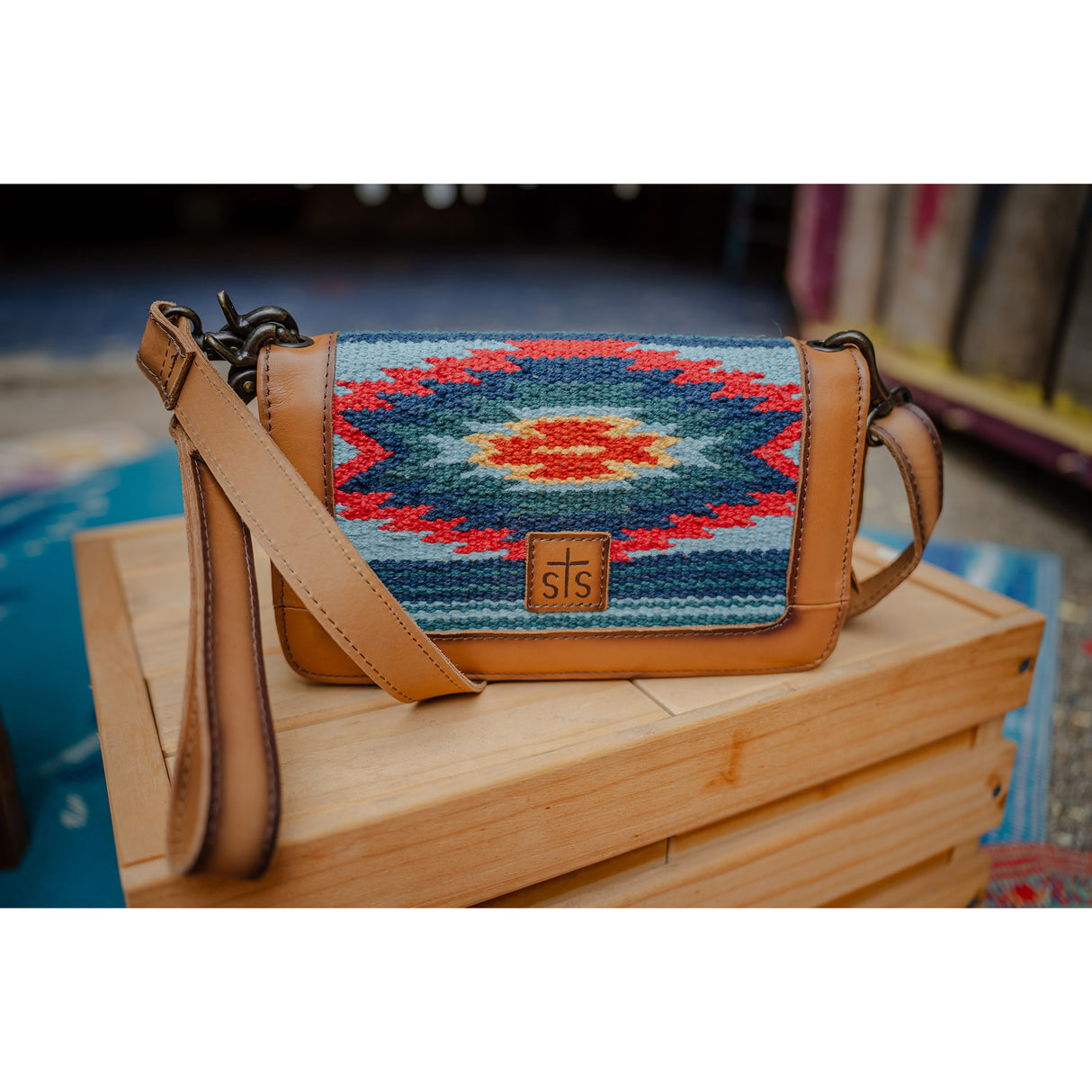 STS Ranchwear Chaynee Valley Serape Evie Organizer