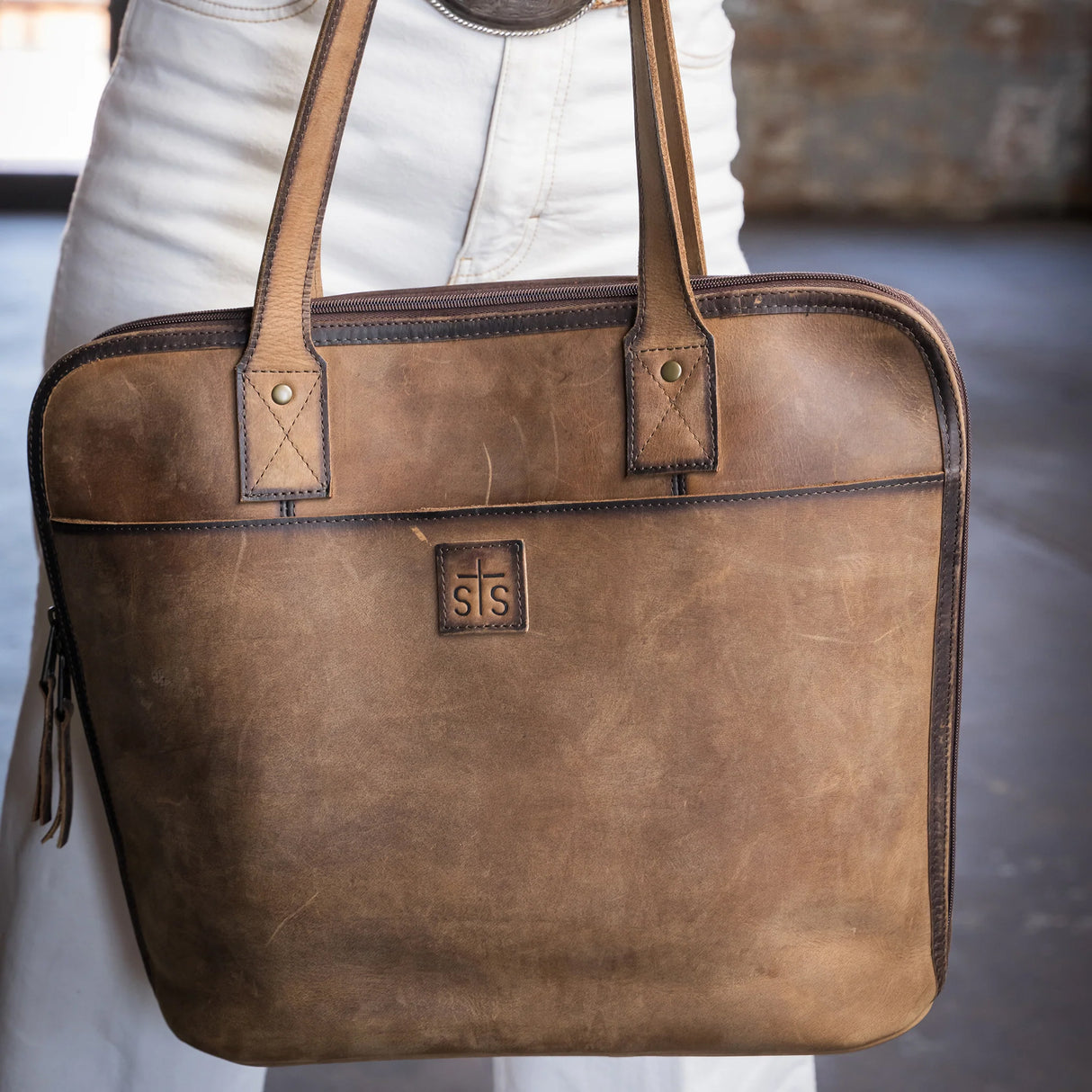 STS Ranchwear Baroness Laptop Portfolio Bag