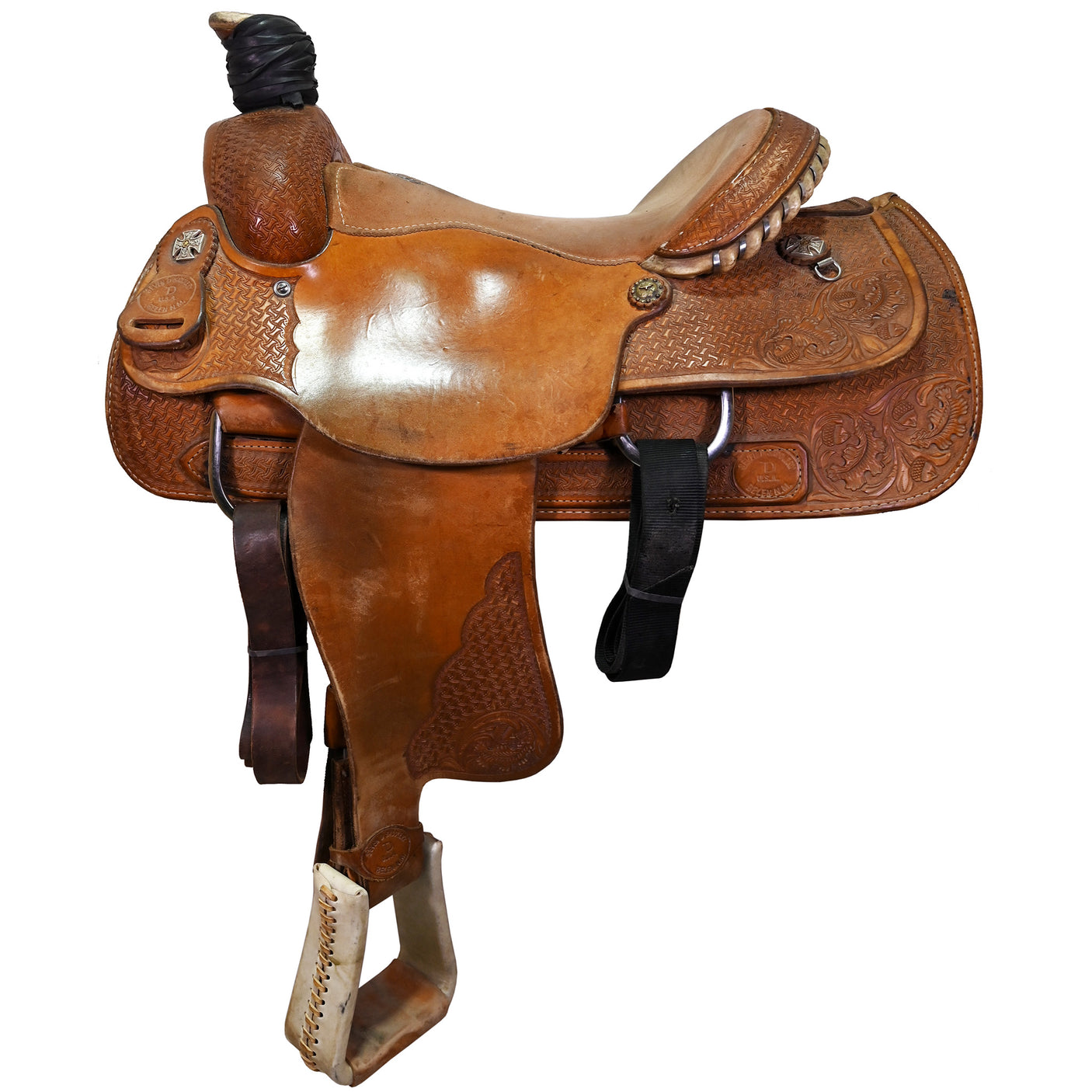 Used 15.5" Seven D Team Roping Saddle