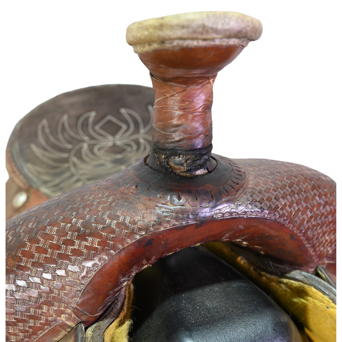 Used 15.5" Corriente Trophy Team Roping Saddle