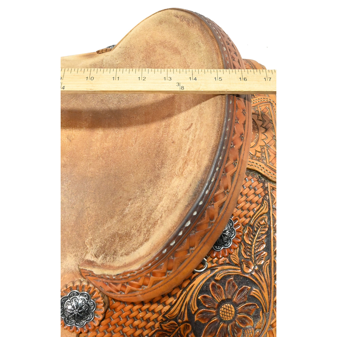 Used 15.5" NRS Competitor Team Roping Saddle