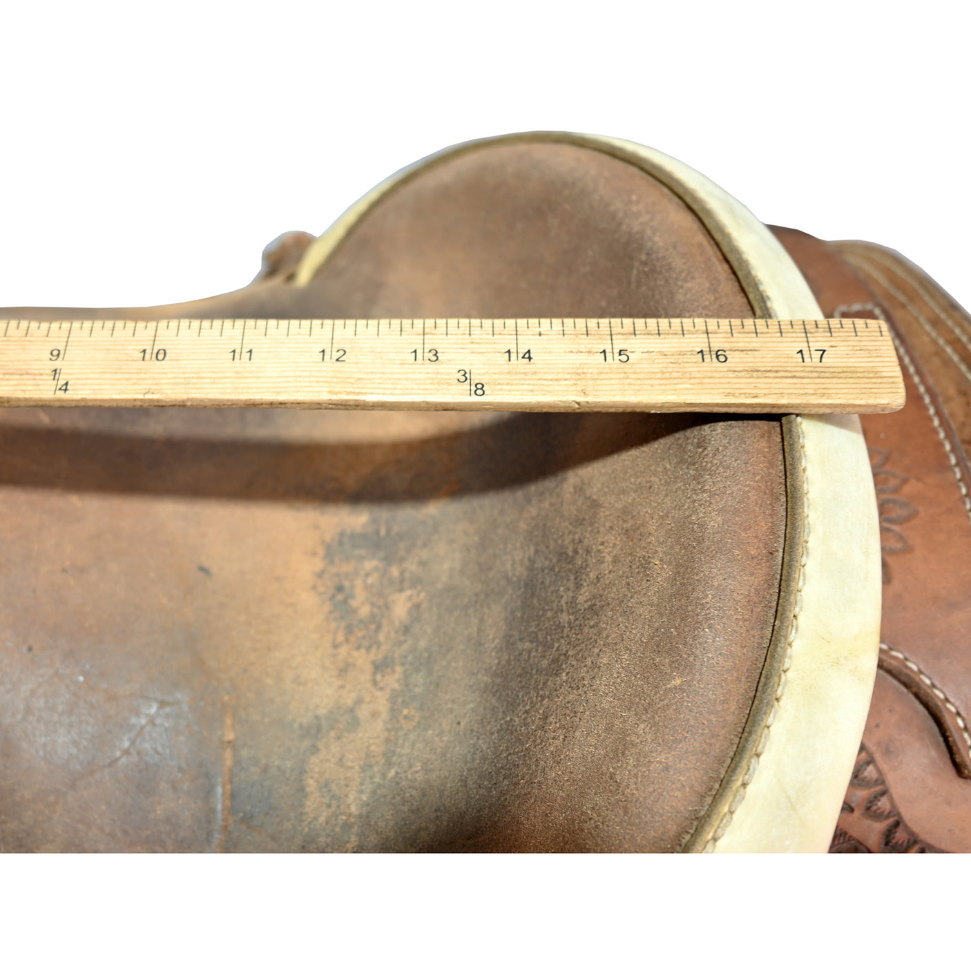Used 16.5" DW Dixon Ranch Roping Saddle