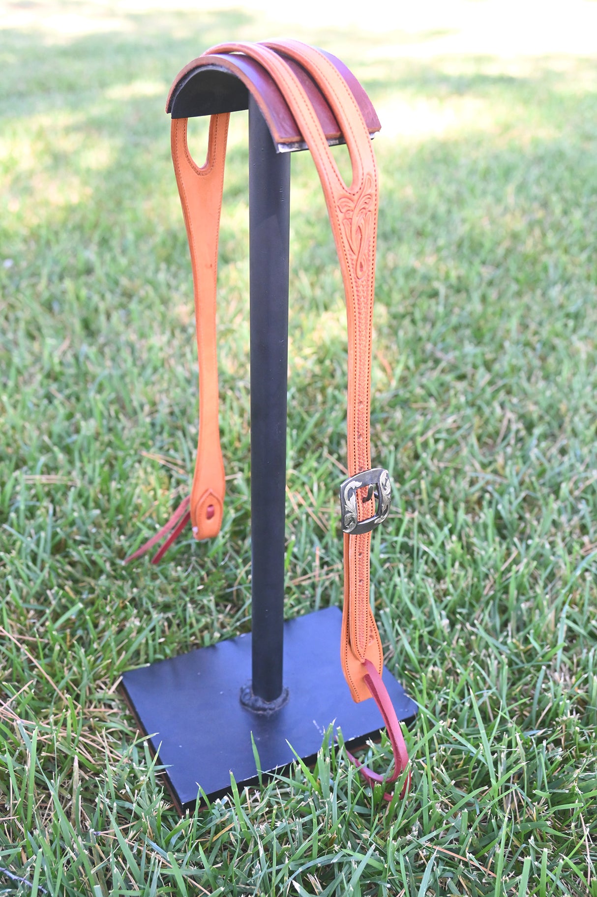 Coolhorse Leather Mini Basket and Floral Tooled Slot Ear Headstall with Silver Sinclair Buckle
